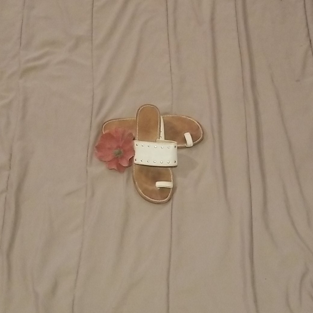 *white*leather*sandals*studded*